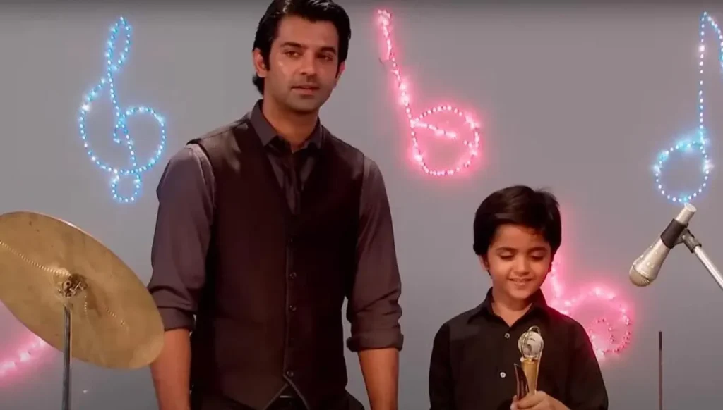 Vishesh Bansal Web Series Iss Pyaar Ko Kya Naam Doon